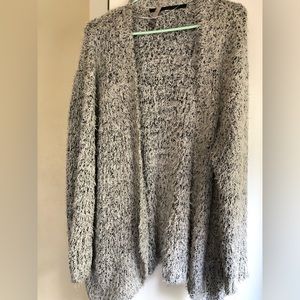 Pretty Sweater, soft and warm, perfect for fall and winter